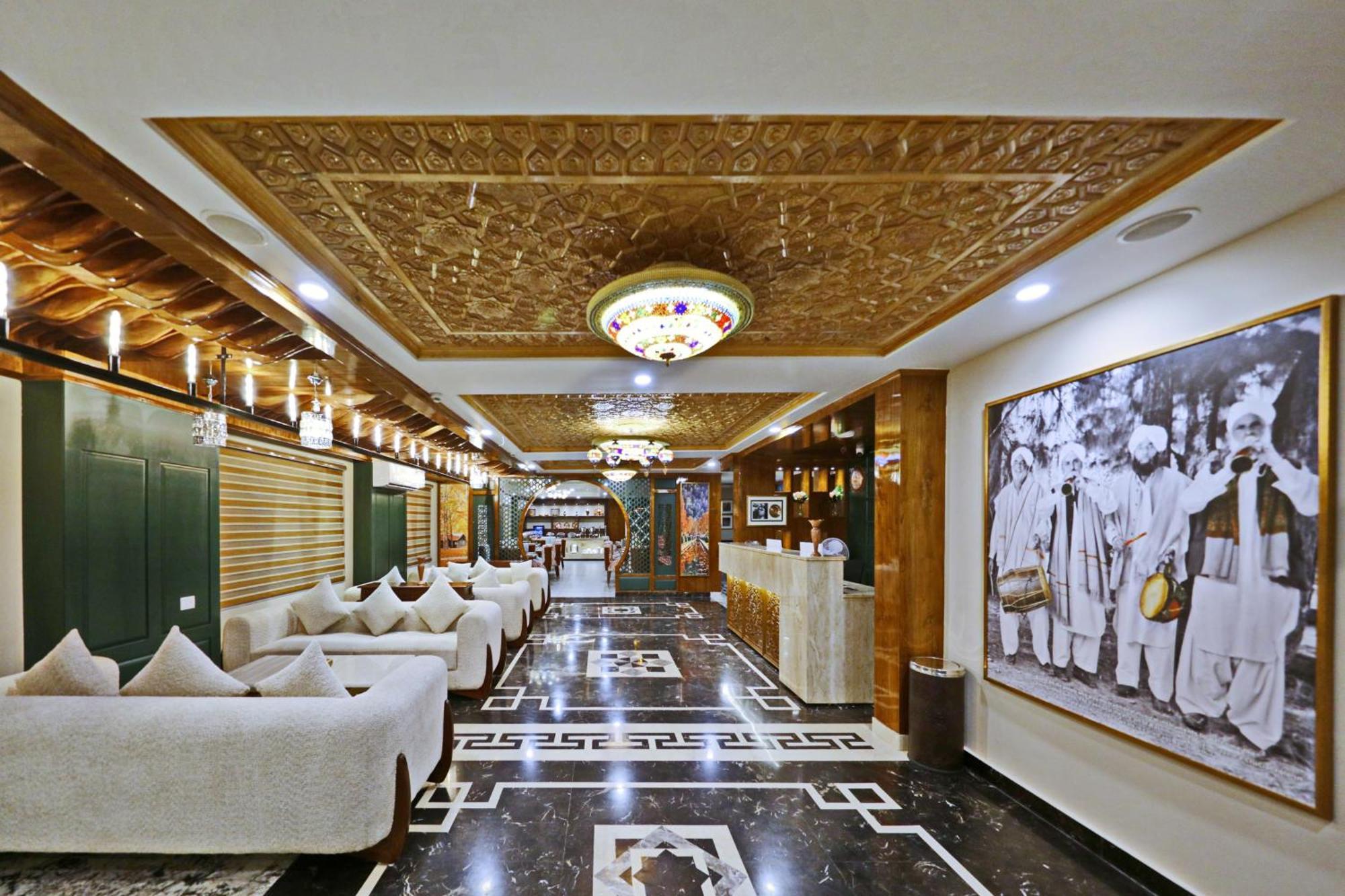 Hotel Blanco Сринагар Экстерьер фото